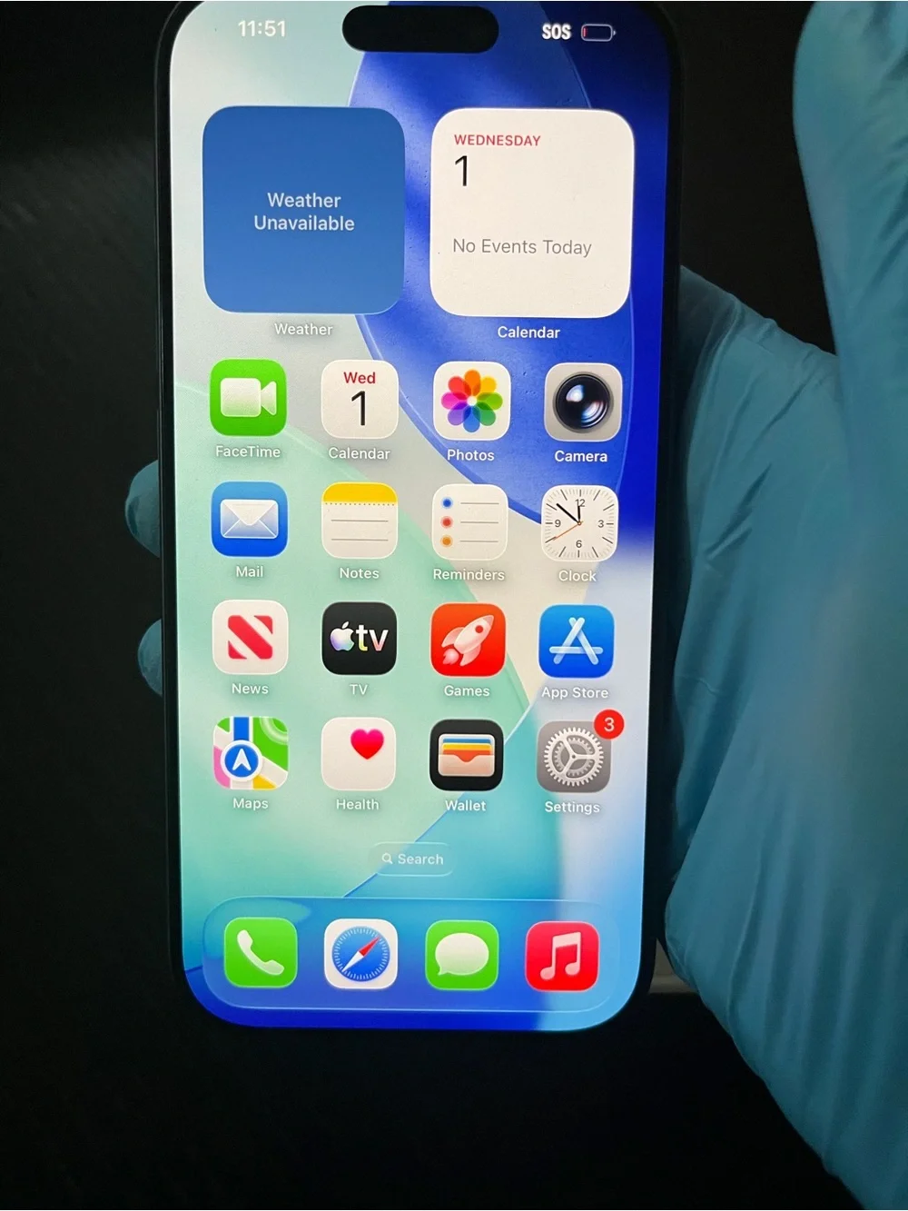 Apple iPhone 17 Pro 256 gb Silver Frame with White Display
